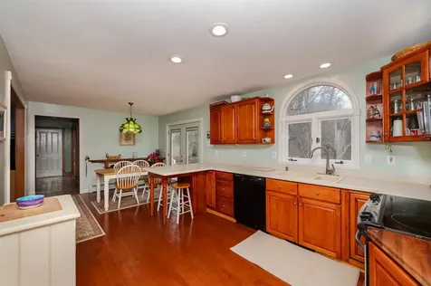 272 1/2 Dover Point Road Dover NH 03820