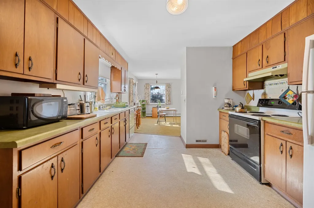 19 Phillips Road Montpelier VT 05602