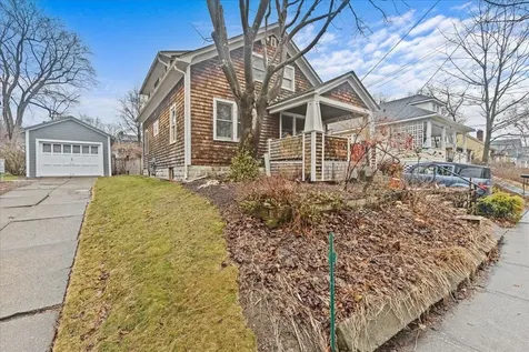 84 Charlotte Street Burlington VT 05401