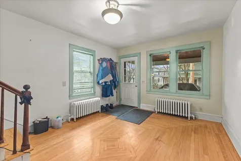 84 Charlotte Street Burlington VT 05401