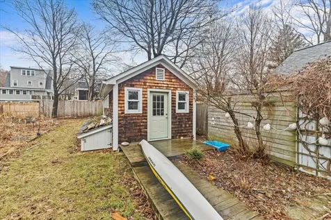 84 Charlotte Street Burlington VT 05401