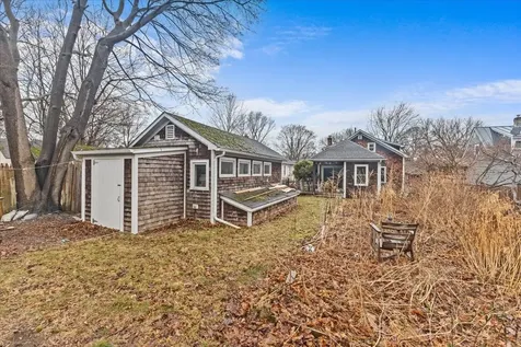 84 Charlotte Street Burlington VT 05401