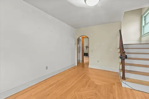 84 Charlotte Street Burlington VT 05401