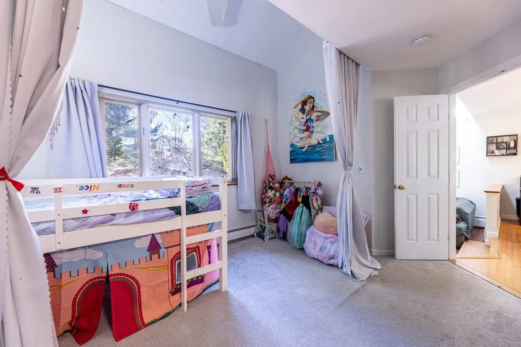 3 Sycamore Drive Hartford VT 05001