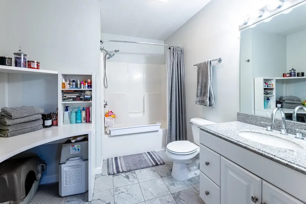 3 Sycamore Drive Hartford VT 05001