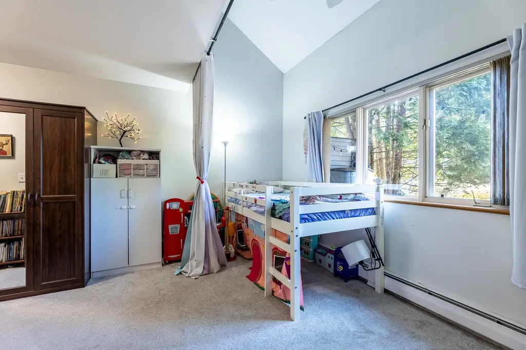 3 Sycamore Drive Hartford VT 05001