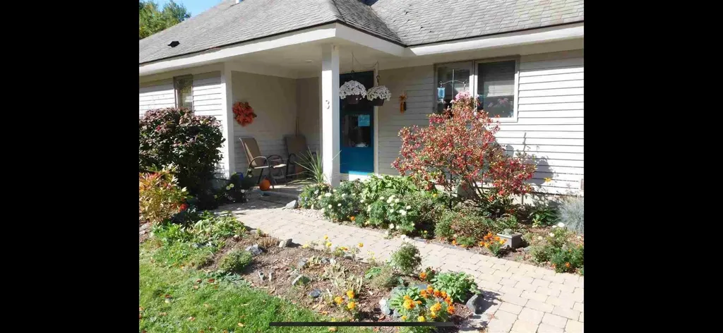 3 Sycamore Drive Hartford VT 05001