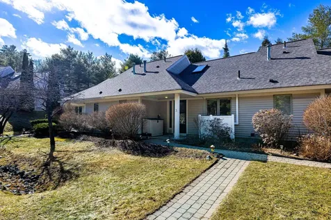 3 Sycamore Drive Hartford VT 05001