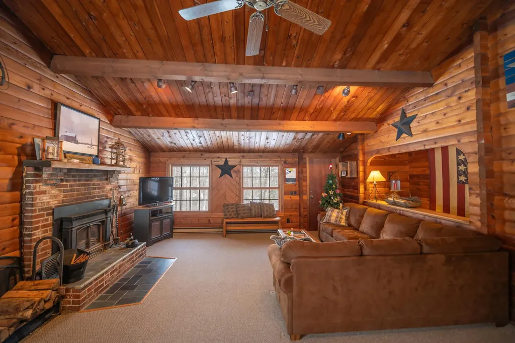 47 Ives Road Wilmington VT 05363