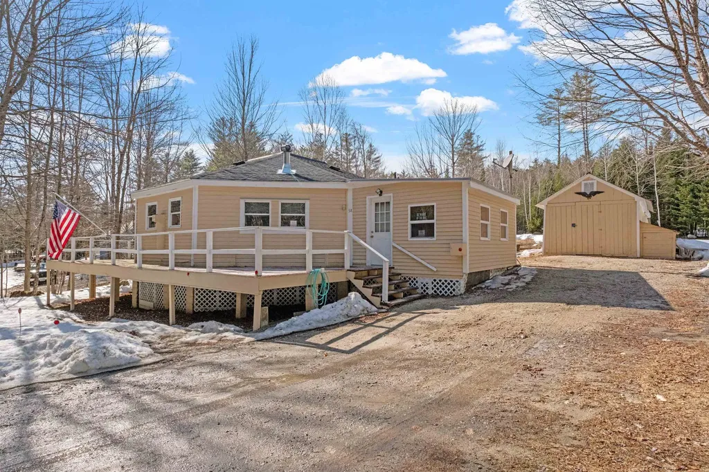 58 Brookside Lane Danbury NH 03230
