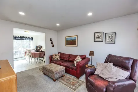 6 Groton Drive Concord NH 03301