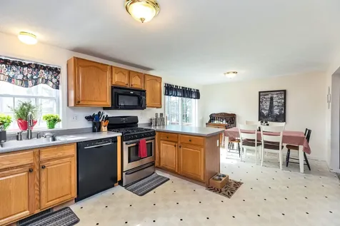 6 Groton Drive Concord NH 03301