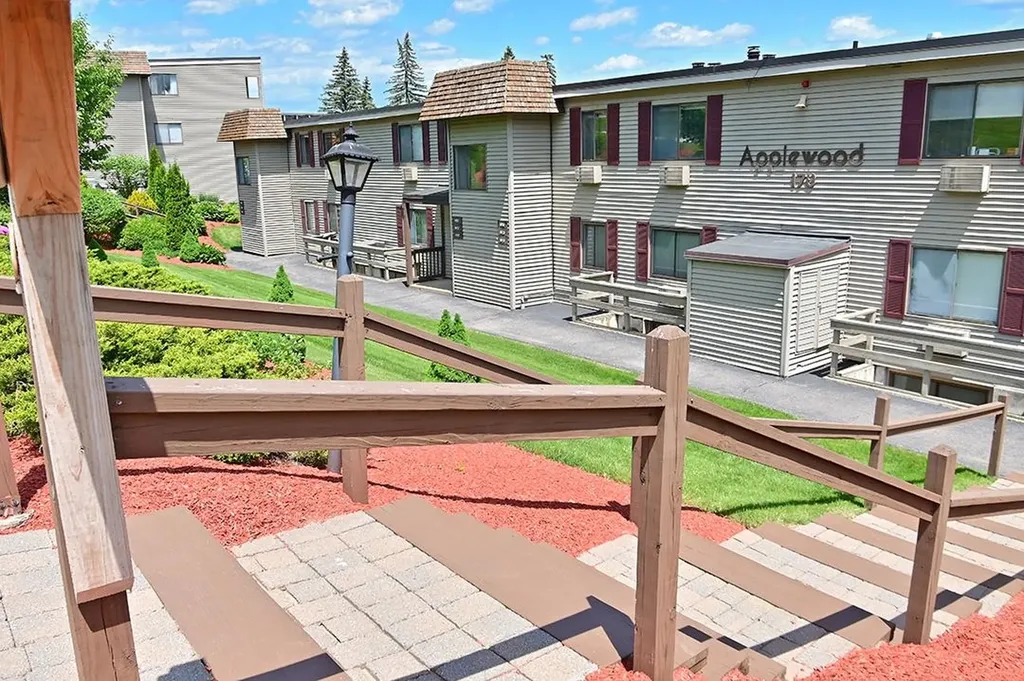 178 Treetop Circle Laconia NH 03246