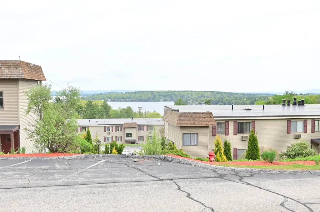 178 Treetop Circle Laconia NH 03246