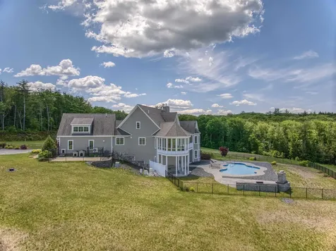 54 Woodcoat Drive Epsom NH 03234
