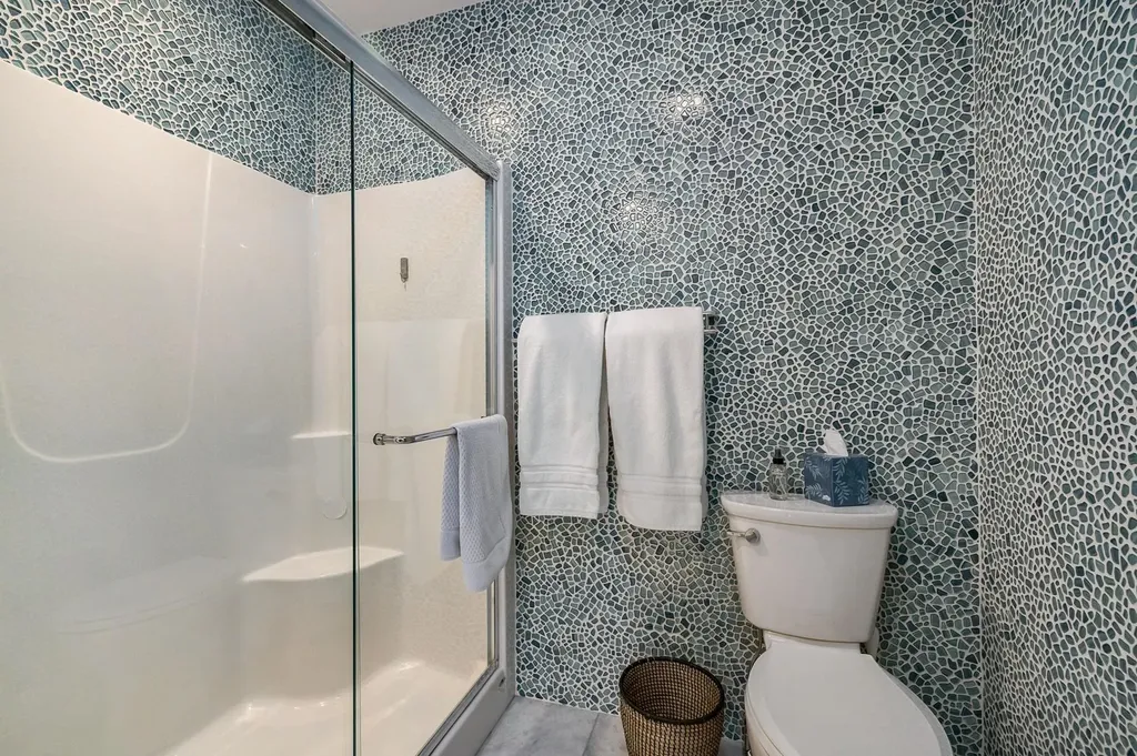 31 Artisan Way Dover NH 03820