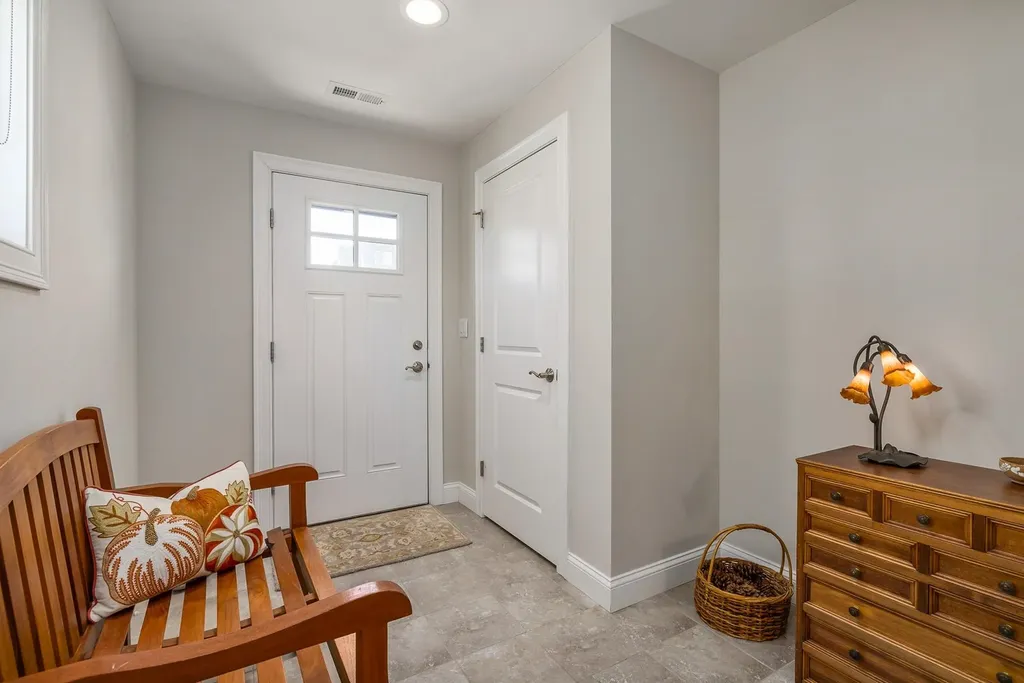 31 Artisan Way Dover NH 03820