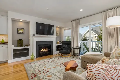 31 Artisan Way Dover NH 03820