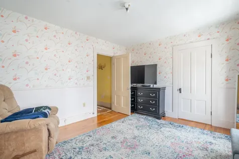 1 Hardy Street Nashua NH 03064