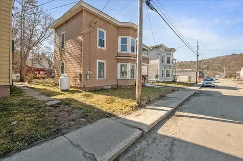7 2nd Street Barre City VT 05641