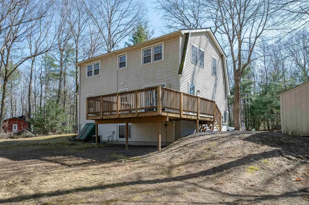 14 Flagg Lane Milford NH 03055