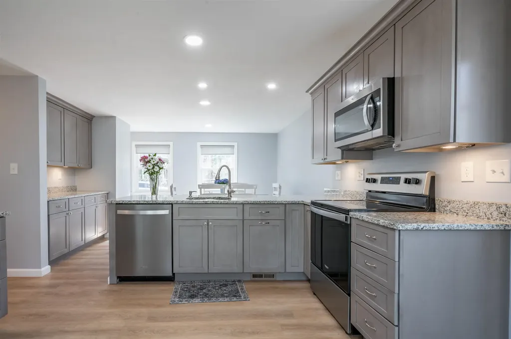 14 Flagg Lane Milford NH 03055