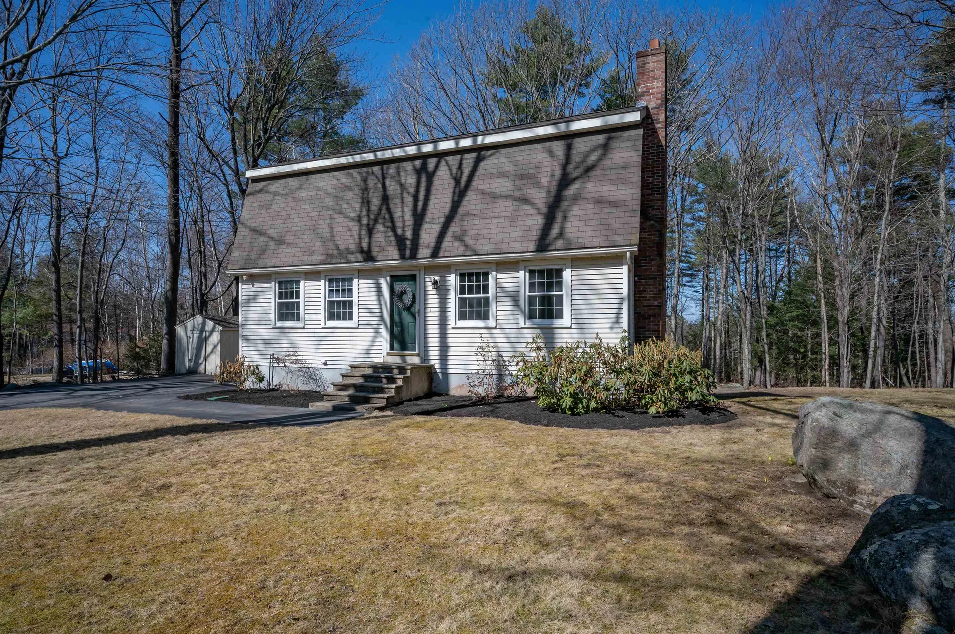 14 Flagg Lane Milford NH 03055