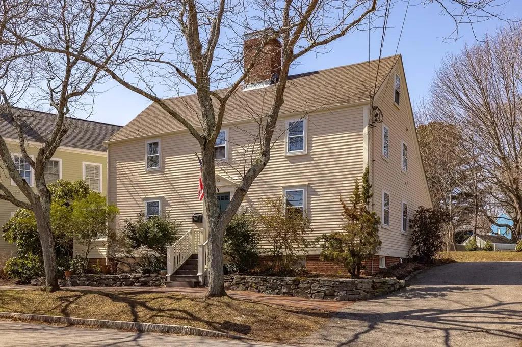 213 South Street Portsmouth NH 03801