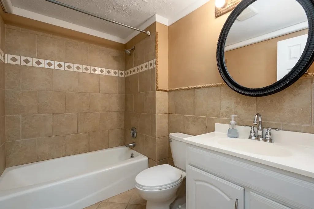 44 Seabury Hampton NH 03842