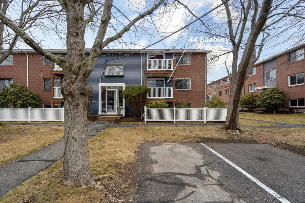 44 Seabury Hampton NH 03842