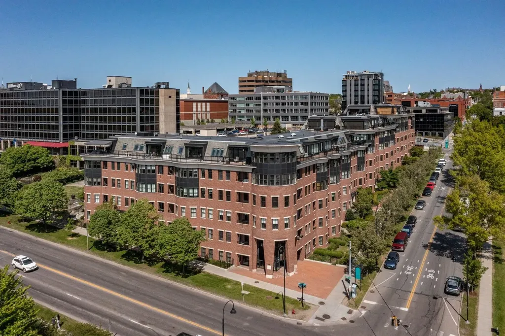 40 College Street Burlington VT 05401