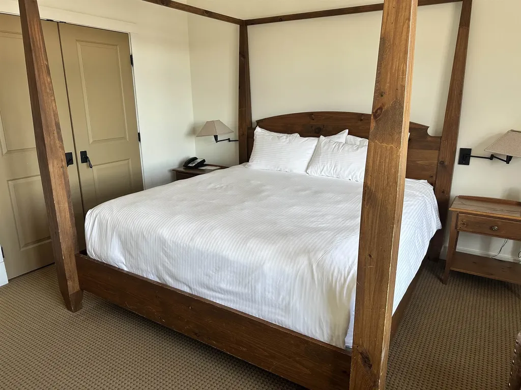 102 Forest Drive Warren VT 05674