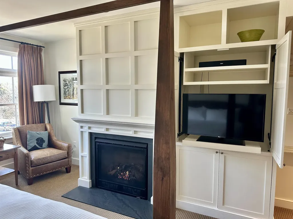 102 Forest Drive Warren VT 05674