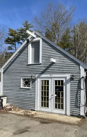 406 Emerson Avenue Hampstead NH 03841