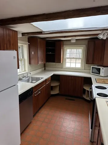 406 Emerson Avenue Hampstead NH 03841
