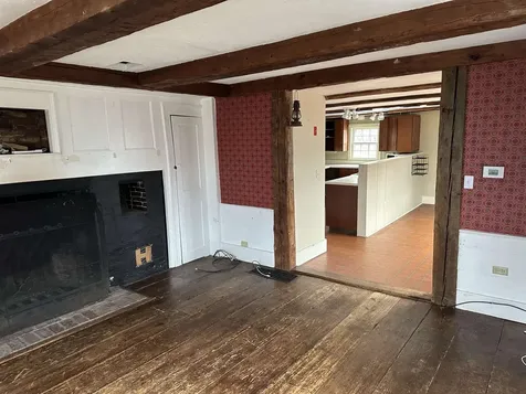 406 Emerson Avenue Hampstead NH 03841