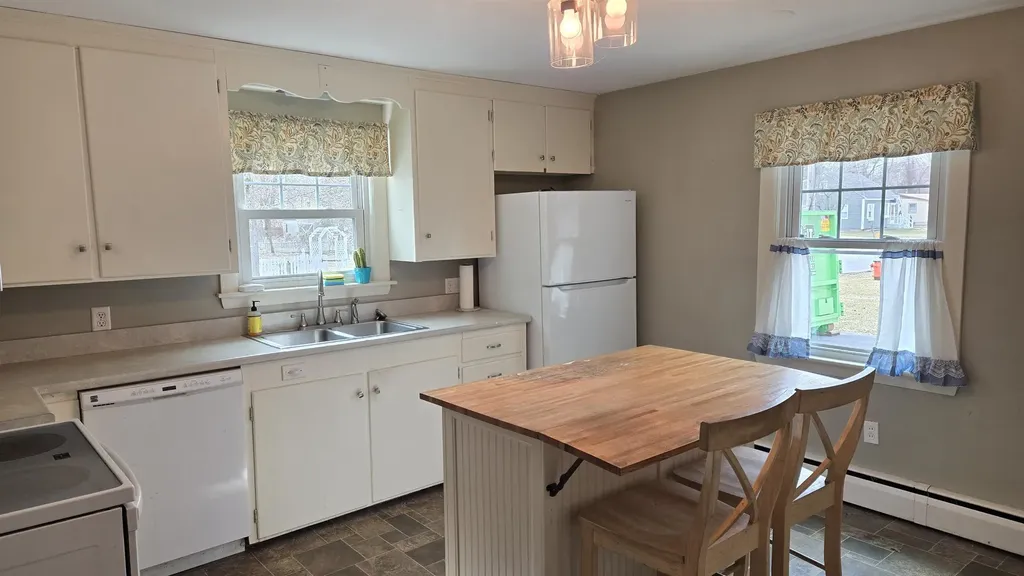 142 Broadway Concord NH 03301