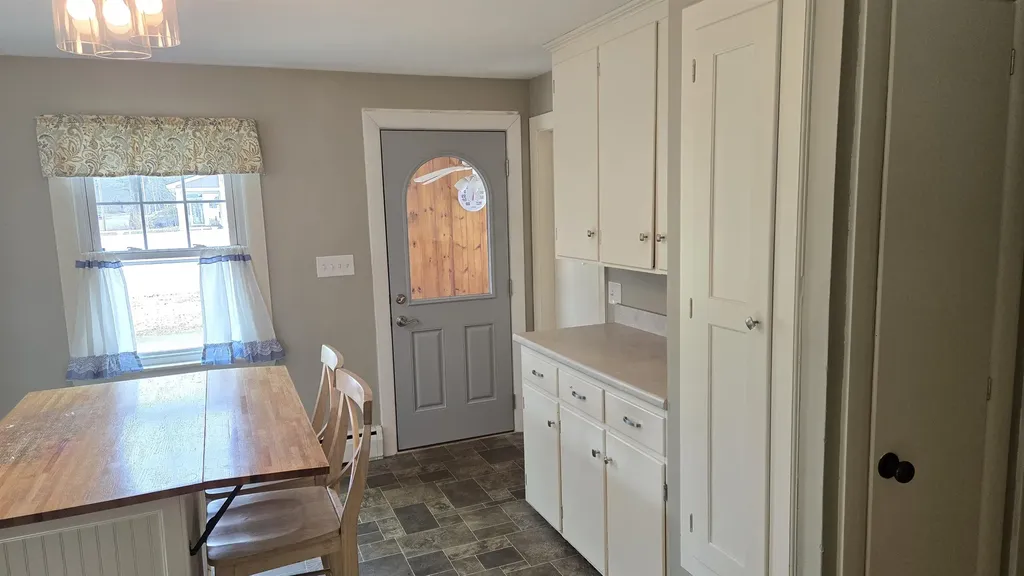 142 Broadway Concord NH 03301