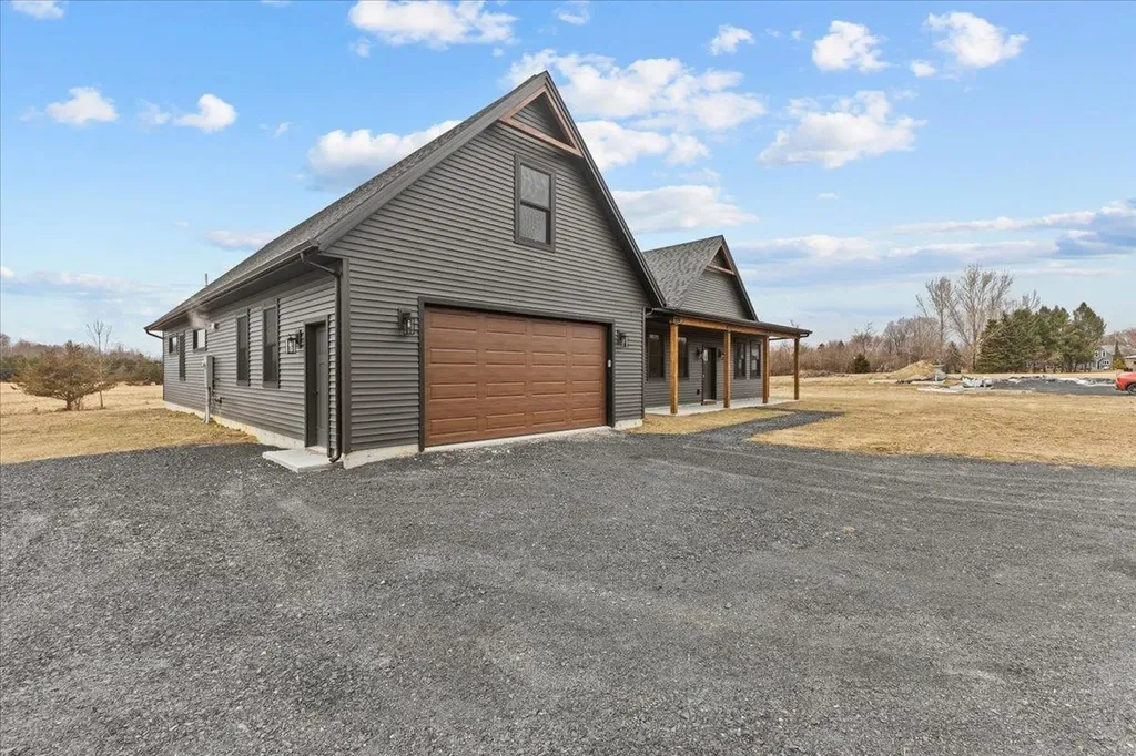 84 East Olive Street Grand Isle VT 05458