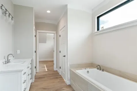 84 East Olive Street Grand Isle VT 05458