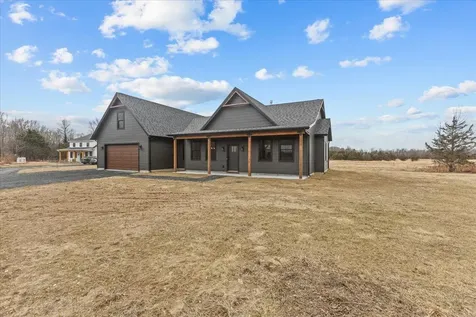 84 East Olive Street Grand Isle VT 05458