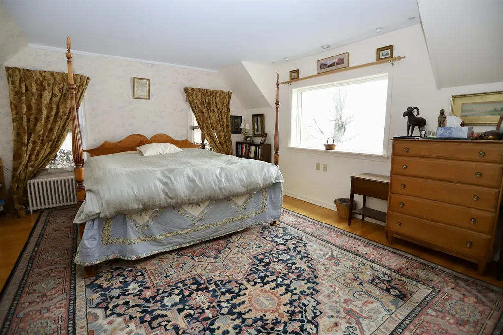 96 School Street Newport City VT 05855