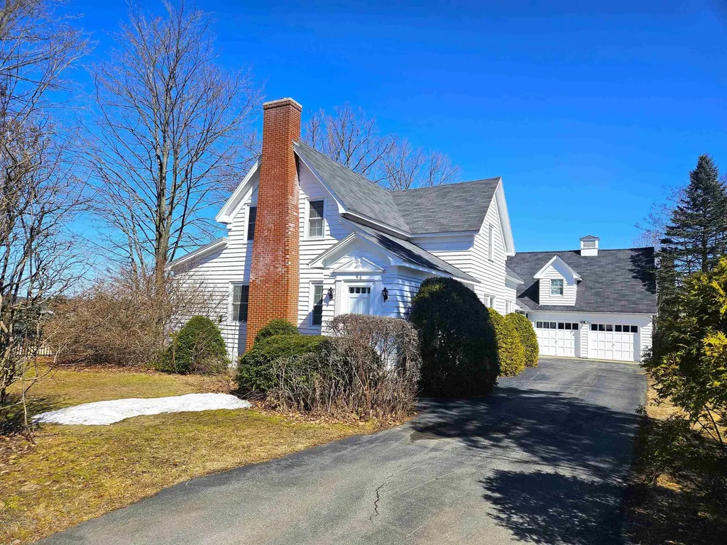 96 School Street Newport City VT 05855