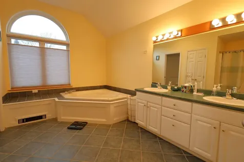 7 Sterling Springs Drive Hartford VT 05001