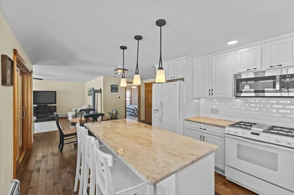 544 Lakeside Drive Groton VT 05046