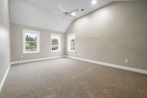 21 Porcupine Way Barrington NH 03825
