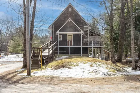5 Berry Patch Lane Hillsborough NH 03244