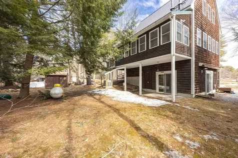 5 Berry Patch Lane Hillsborough NH 03244