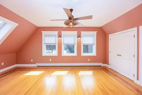 5 Berry Patch Lane Hillsborough NH 03244