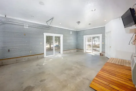 5 Berry Patch Lane Hillsborough NH 03244